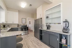 147 S Academy Ave, New Braunfels, TX 78130 - Photo 24