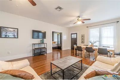 147 S Academy Avenue, New Braunfels, TX 78130 - Photo 10