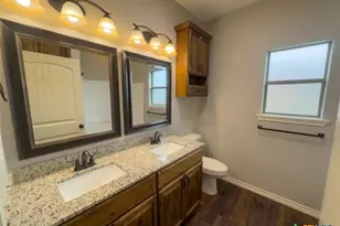 120 Sandpiper Dr, Victoria, TX 77905 - Photo 22