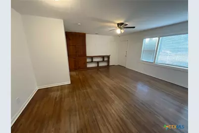 1004 Lawndale Avenue, Victoria, TX 77901 - Photo 8