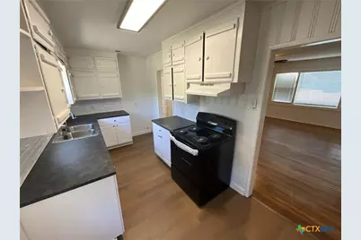 1004 Lawndale Avenue, Victoria, TX 77901 - Photo 4