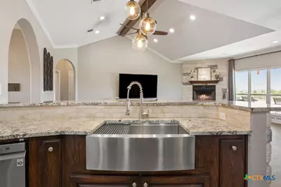 8813, 8725 Stallion Rd, Temple, TX 76501 - Photo 10