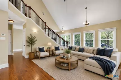 204 Falling Hills, New Braunfels, TX 78132 - Photo 4