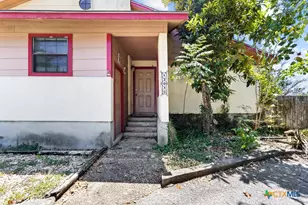1203 Hazelton St, San Marcos, TX 78666 - Photo 4
