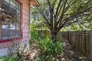 1203 Hazelton St, San Marcos, TX 78666 - Photo 26