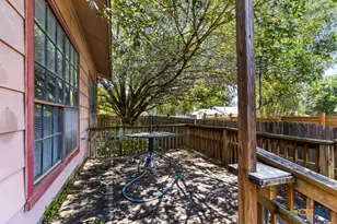 1203 Hazelton St, San Marcos, TX 78666 - Photo 24