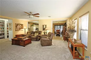 762 Pinehurst Dr, New Braunfels, TX 78130 - Photo 10