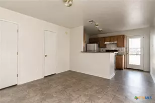 102 E Robin Ln, Harker Heights, TX 76548 - Photo 2