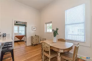 123 S Academy Ave, New Braunfels, TX 78130 - Photo 10