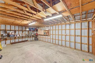 228 S Ponton St, Gonzales, TX 78629 - Photo 18