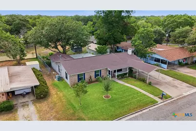 228 S Ponton Street, Gonzales, TX 78629 - Photo 20