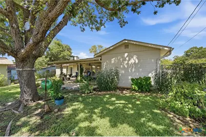 228 S Ponton Street, Gonzales, TX 78629 - Photo 26
