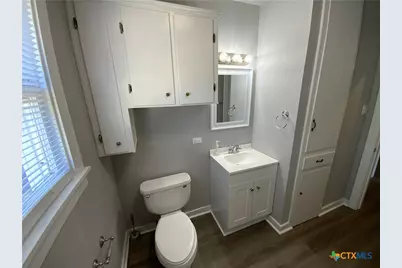 809 E 12th Avenue, Belton, TX 76513 - Photo 10