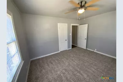 809 E 12th Avenue, Belton, TX 76513 - Photo 6