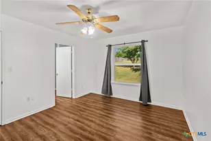 318 E Ridge Blvd, Temple, TX 76502 - Photo 14