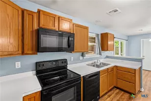 318 E Ridge Blvd, Temple, TX 76502 - Photo 12