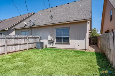 200 Sandstone Drive #E & F, Jarrell, TX 76537 - Photo 22