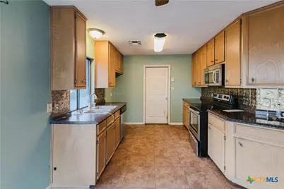 169 Fm 236, Cuero, TX 77954 - Photo 18