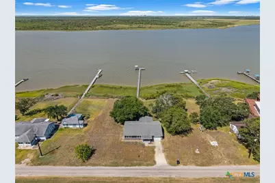 532 County Road 311, Port Lavaca, TX 77979 - Photo 1