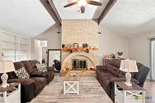205 Pecos Dr, Victoria, TX 77904 - Photo 4