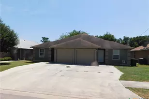 240 Rosalie Dr, New Braunfels, TX 78130 - Photo 1