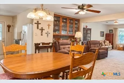 706 N San Patricio Street, Goliad, TX 77963 - Photo 6