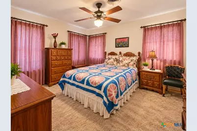 706 N San Patricio Street, Goliad, TX 77963 - Photo 8