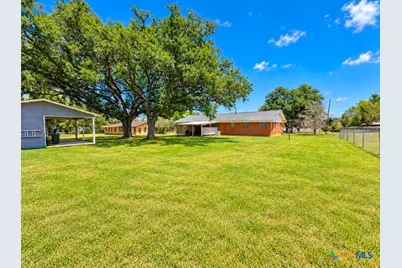706 N San Patricio Street, Goliad, TX 77963 - Photo 2