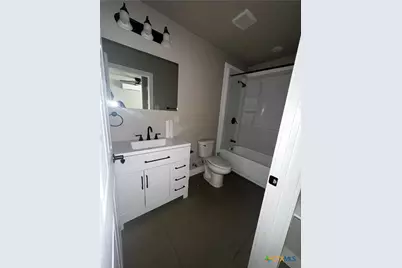 1607 St Joseph #B, Gonzales, TX 78629 - Photo 6