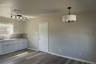 801 N 1st St, Copperas Cove, TX 76522 - Photo 4