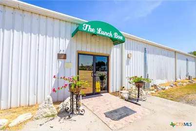 735 E Interstate 10, Seguin, TX 78155 - Photo 8