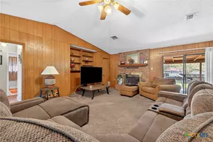 406 E Upshaw Ave, Temple, TX 76501 - Photo 4