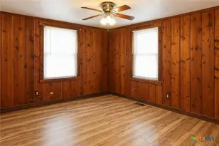 1716 W Main St, Gatesville, TX 76528 - Photo 10