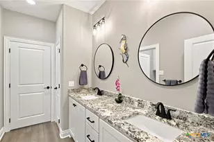 297 Whitetail Ln, Victoria, TX 77905 - Photo 40