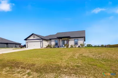 297 Whitetail Lane, Victoria, TX 77905 - Photo 4