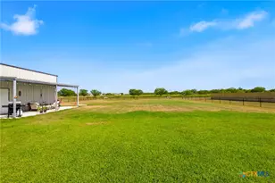 297 Whitetail Ln, Victoria, TX 77905 - Photo 20