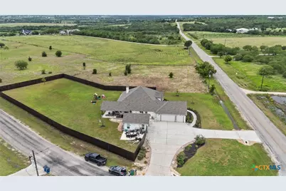 140 Gustav Lane, San Marcos, TX 78666 - Photo 4