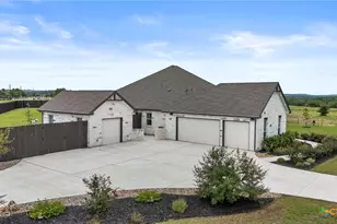 140 Gustav Ln, San Marcos, TX 78666 - Photo 6