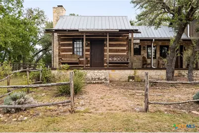 401 Clear Creek Ln, Fredericksburg, TX 78624 - Photo 36