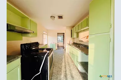 2232 W Monroe Avenue, Port O'Connor, TX 77982 - Photo 6