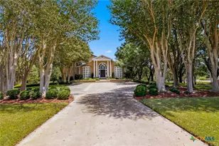 204 Creekridge Dr, Victoria, TX 77904 - Photo 2