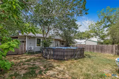 801 Josephine Street, Yoakum, TX 77995 - Photo 36