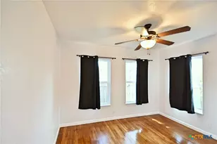571 W Merriweather St, New Braunfels, TX 78130 - Photo 34