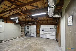 571 W Merriweather St, New Braunfels, TX 78130 - Photo 24