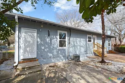 571 W Merriweather Street, New Braunfels, TX 78130 - Photo 38