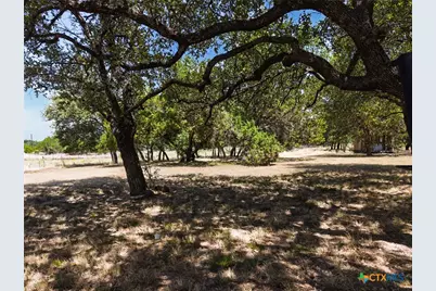 3322 County Road 1020, Lampasas, TX 76550 - Photo 6