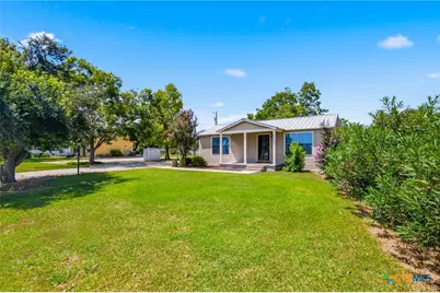7214 & 7216 State Highway 185, Victoria, TX 77905 - Photo 2