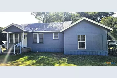 501 N Austin Avenue, Cameron, TX 76520 - Photo 2