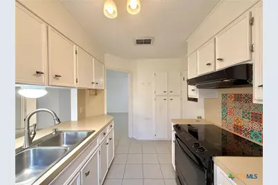 113 Rattan Drive, Victoria, TX 77901 - Photo 14