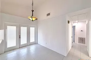 113 Rattan Dr, Victoria, TX 77901 - Photo 10